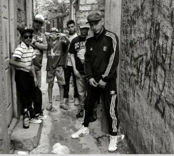 9d639b54-416a-429b-826d-0eb8dfc71196