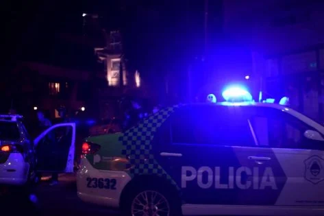 CUARENTENA-NOCHE-MAR-DEL-PLATA-POLICIA-29-473x315