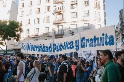 b066cae8-a6f8-41c1-80d0-f110ce958395