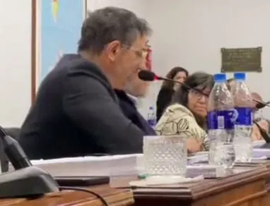 e3d805eb-51c4-405b-8b69-0bfe5ccd619e