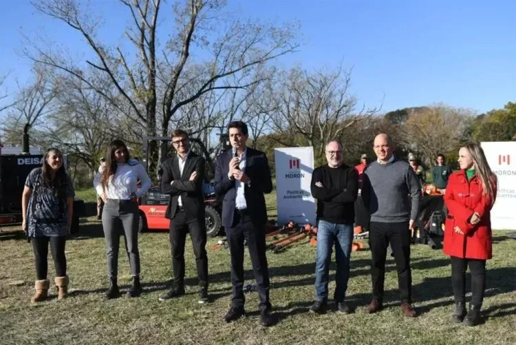 Renuncia explosiva en Morón Fasciolo rompe con Ghi y profundiza la crisis interna