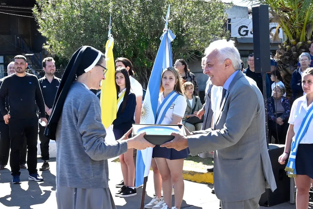 Julio Zamora acompañó la celebración por el 75° aniversario de la llegada de las Pequeñas Hermanas Misioneras de la Caridad a Tigre