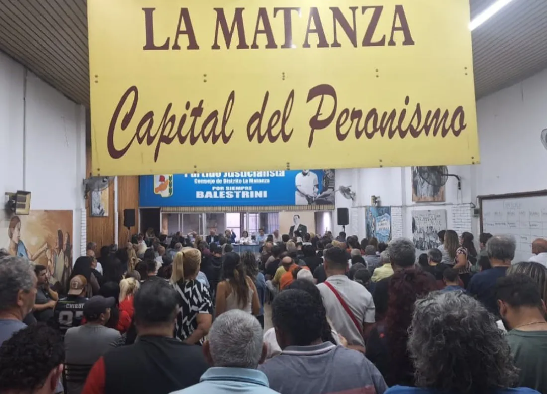 En “la capital del peronismo”, Magario encabezó un plenario del PJ en alerta por “trabas” al proceso electoral