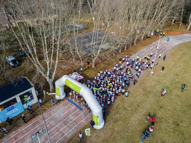 a21544ce-4dce-42b0-a818-942b2f714449