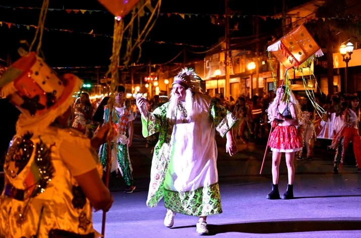 67c99e4dbee3c_715_472!