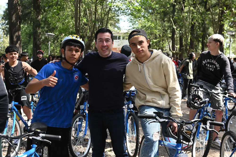 HSCsZrhXnFyeViDVclQR