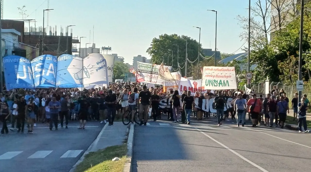 Marcha universitaria en San Martín la comunidad educativa de la UNSAM realizará una clase pública en la plaza central