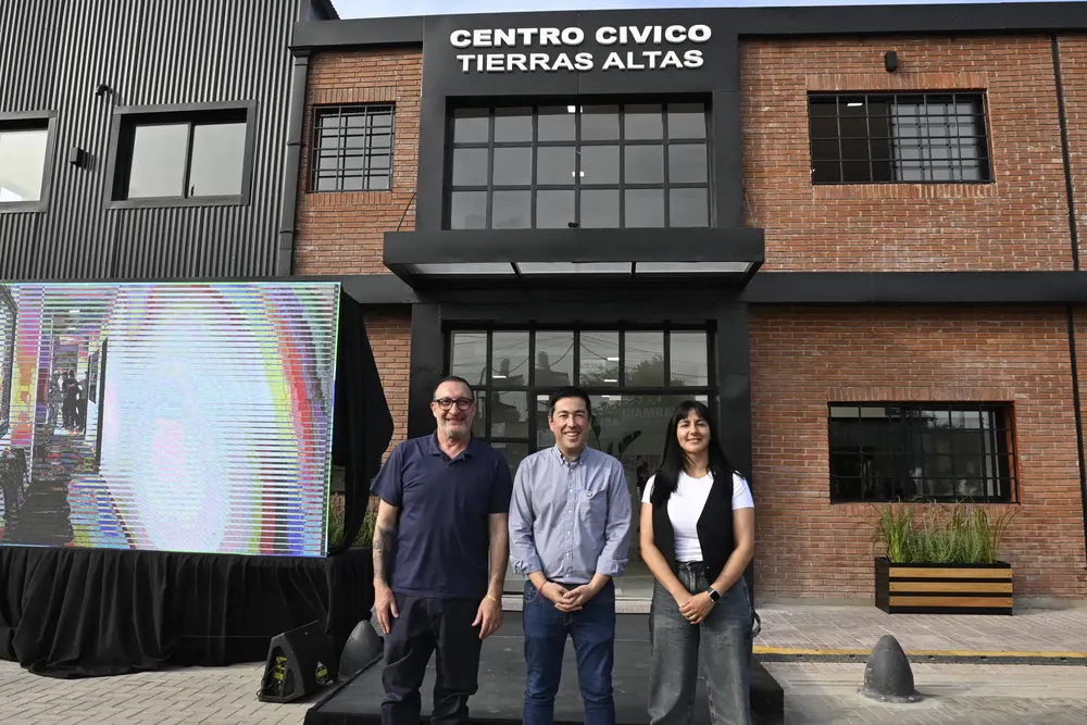 Nardini inauguró el nuevo Centro Cívico de Tierras Altas y sigue transformando Malvinas Argentinas