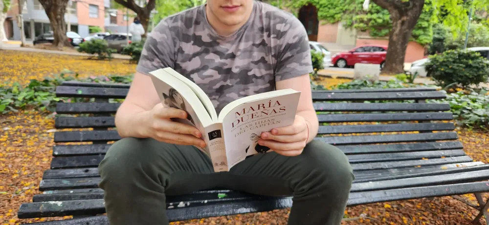 ABAJO CENTRO IZQUIERDA CON FOTO