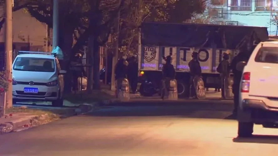 55a210_97c328b8ac134bd8b2b01288793f43ba~mv2 (1)