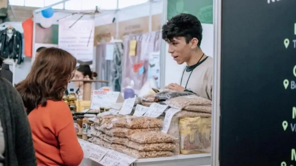 Zapatillas a $55.000 y buzos a $14.900 cuándo se podrán encontrar en Escobar estas ofertas increíbles