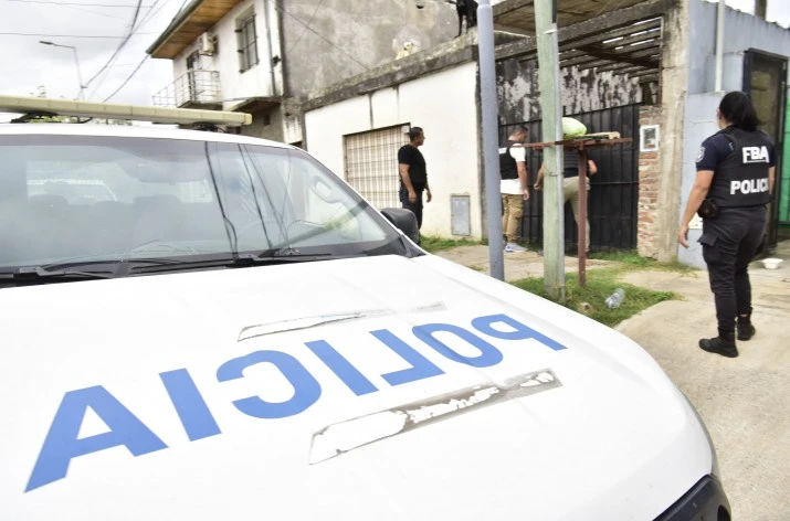 67f9431bcec22_715_472!