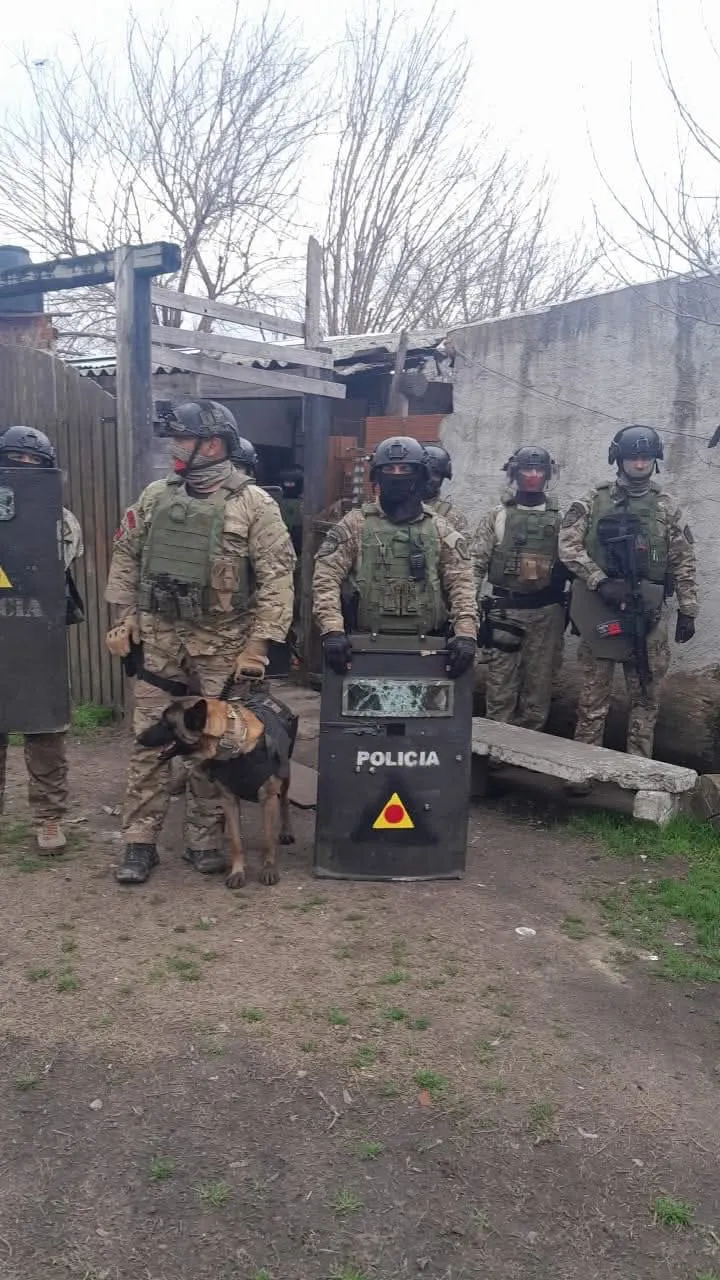 Un adolescente baleó a un joven en Tigre en medio de una disputa barrial