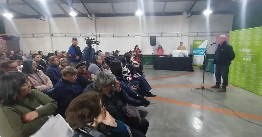 a1868c34-a8df-499a-8f93-ff3f44fae7db