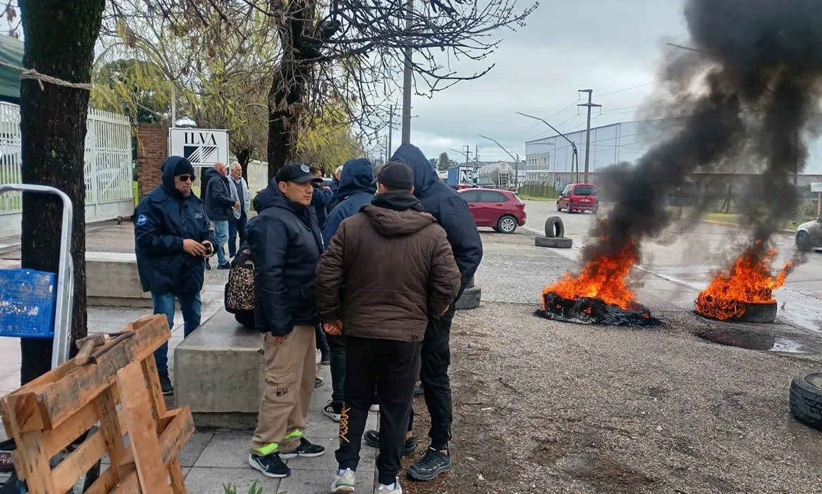 ILVA profundiza el vaciamiento y tras los 300 despidos sin indemnización pidió declararse en concurso preventivo
