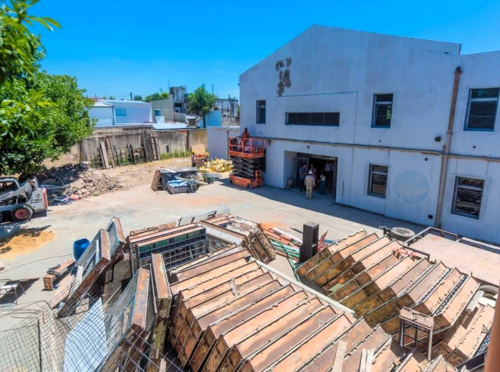 678c086606519_715_532!