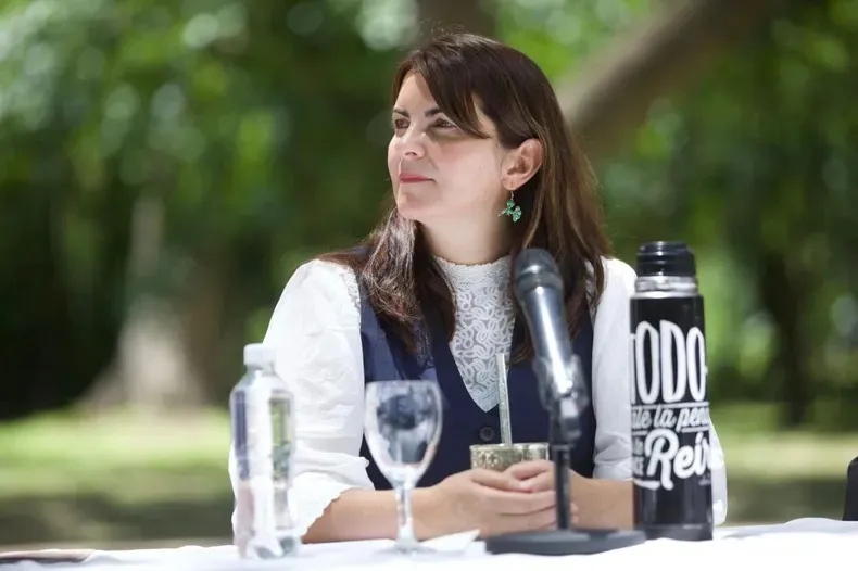 Mariel Fernández disparó contra Ramón Vera “Es un personaje oscuro, insumable”