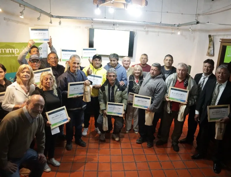 Ricardo Curutchet realizó un reconocimiento a empleados municipales