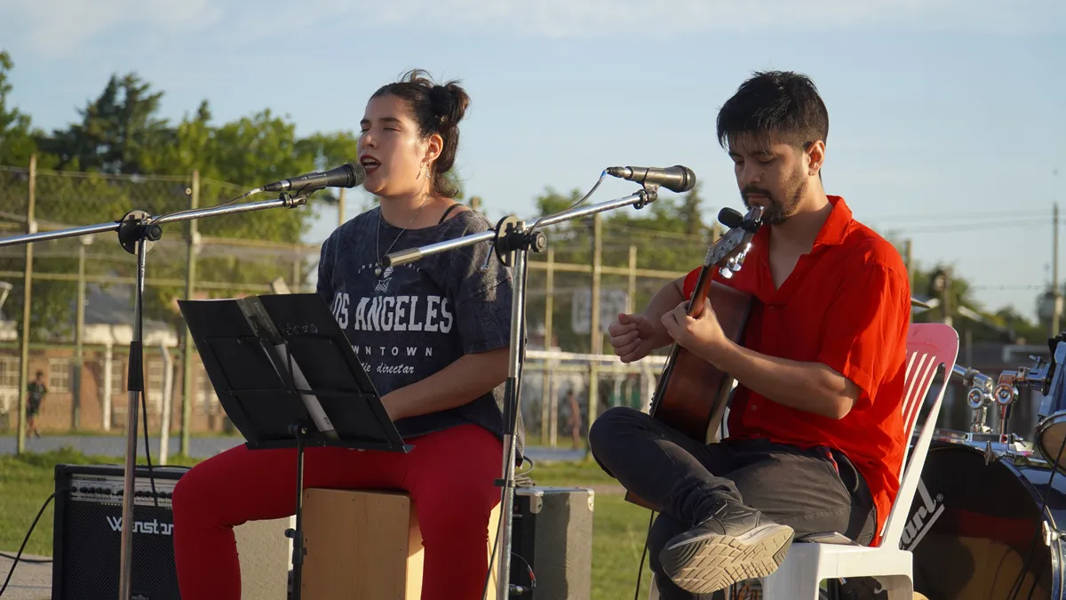 NOTA 2 FESTIVAL EN MERLO