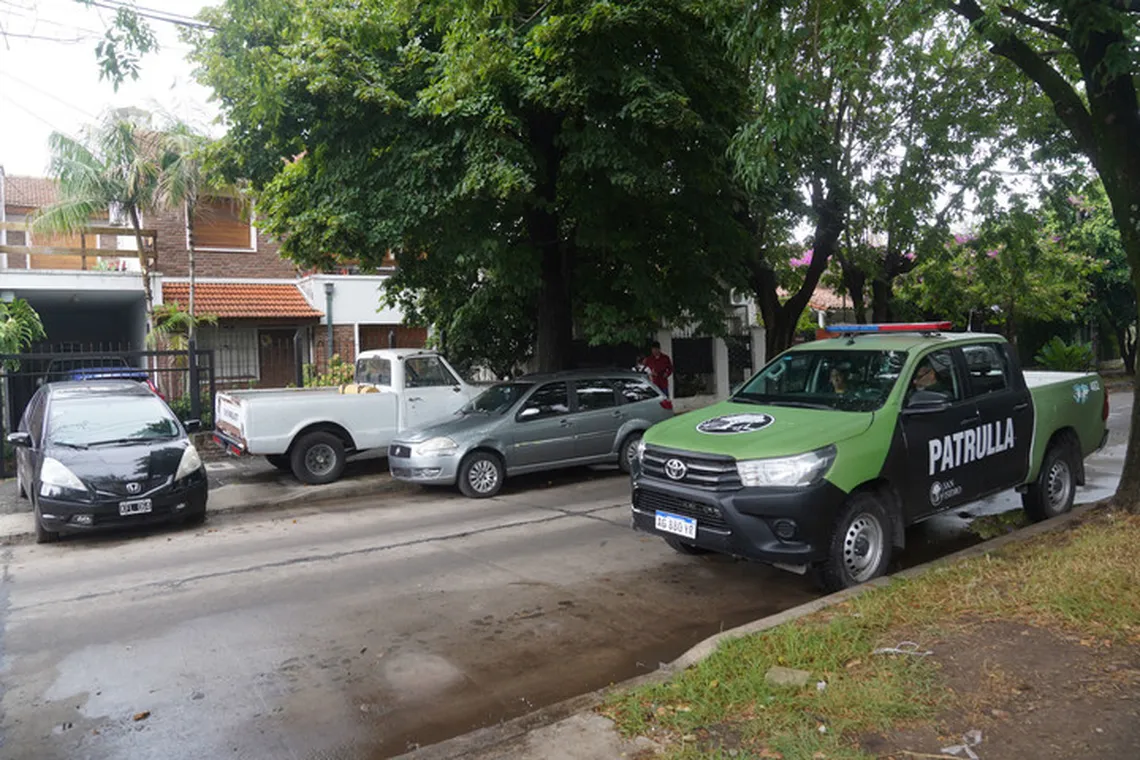 el-frente-la-casa-donde-victor-emilio-cocozza-72-fue-asesinado