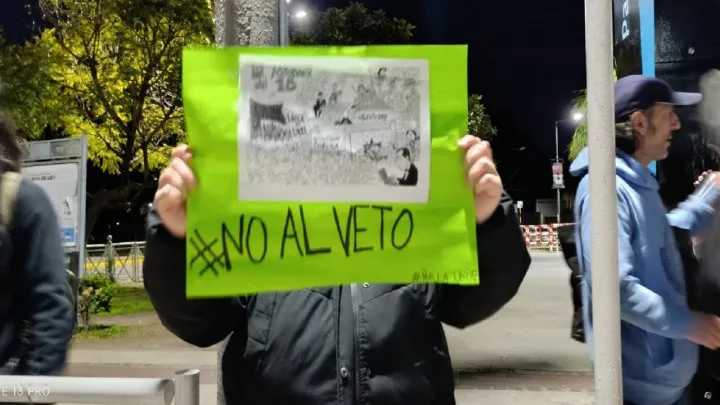 Vecinos de Malvinas Argentinas se sumaron al ruidazo por el Garraham