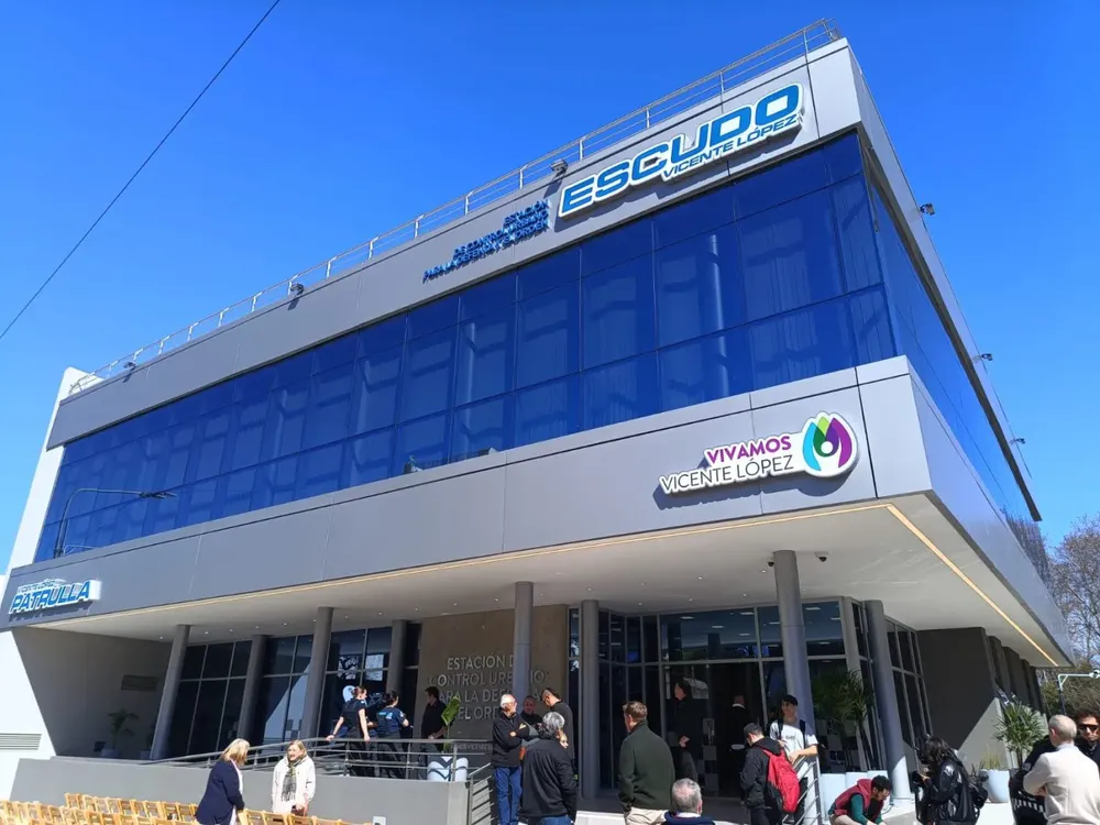 Vicente López inauguró un moderno Centro de Monitoreo en el predio del edificio abandonado de avenida Maipú