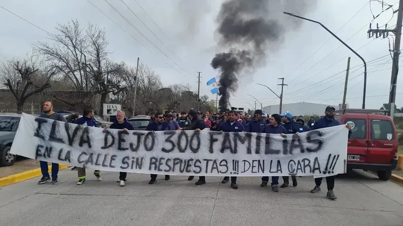 Industria en crisis Pilar sufre una ola de despidos y cierres de plantas