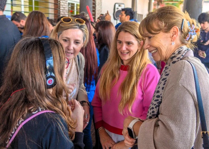 681eac2aac946_715_510!