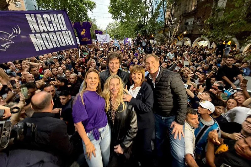 Tensiones y fervor político en el acto de La Libertad Avanza en Tres de Febrero