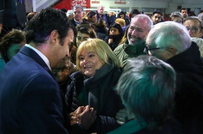 685c17ed458d9_715_472!