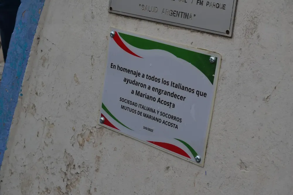 7ab745fa-4d07-410a-b77f-f1098350d43f