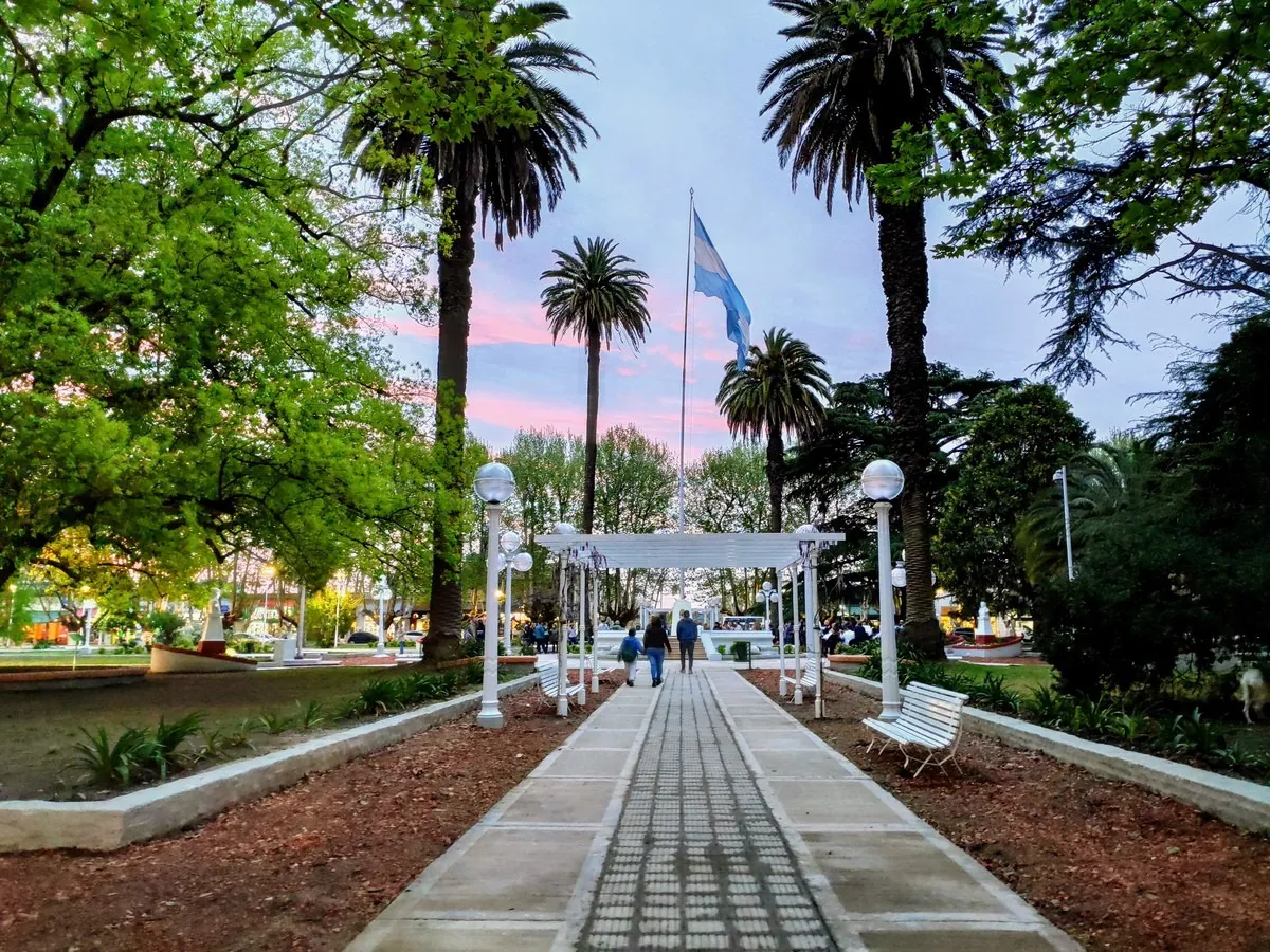 6be13af9-5e6a-42e6-87d2-ac4a59bdd12c